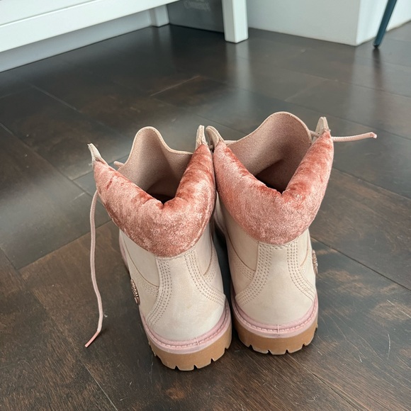 Pink Timberland Boots - Picture 4 of 6